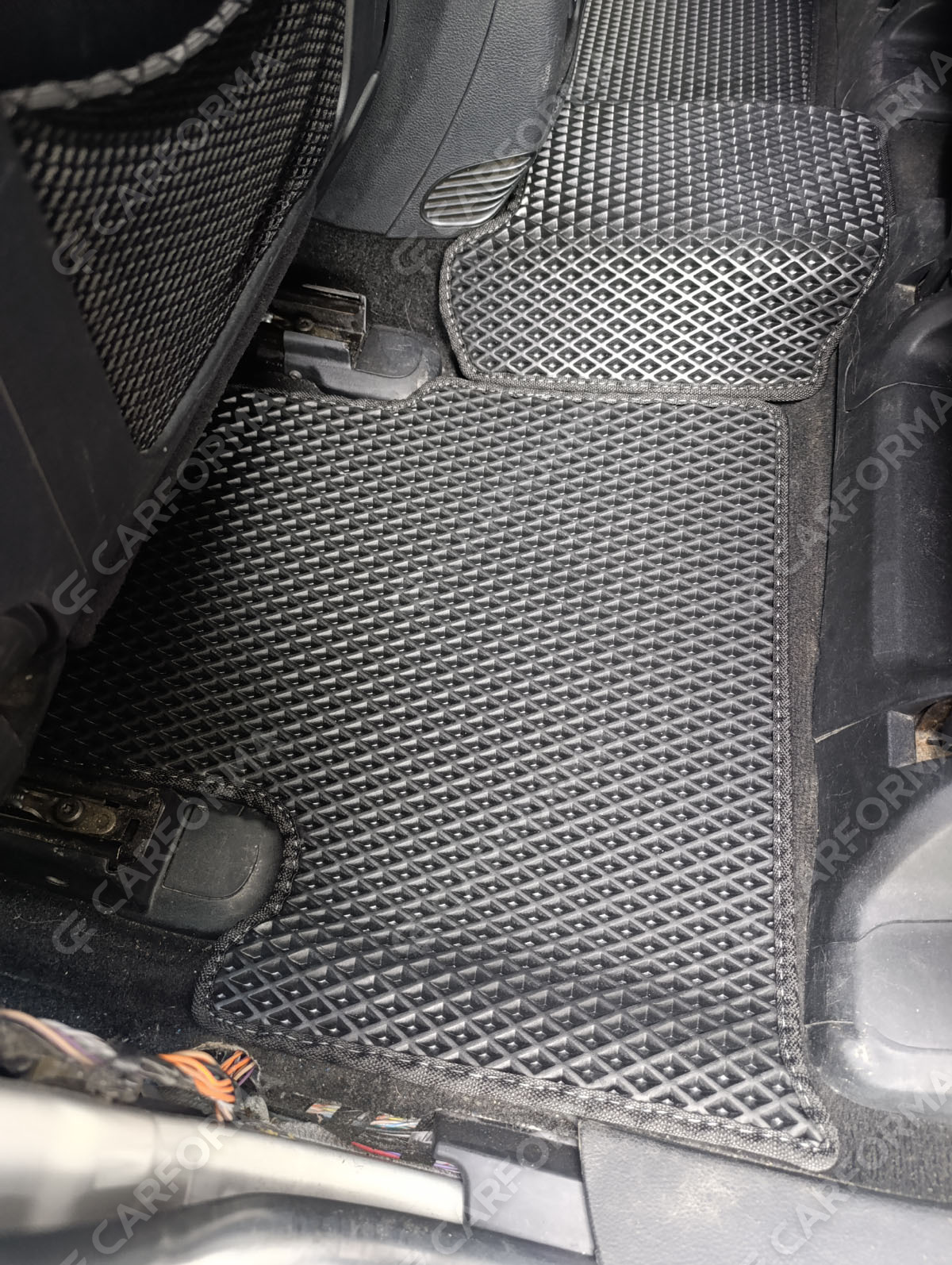 Коврики на Jeep Grand Cherokee (WK2) 2010&nbsp;-&nbsp;2022 в Комсомольске-на-Амуре