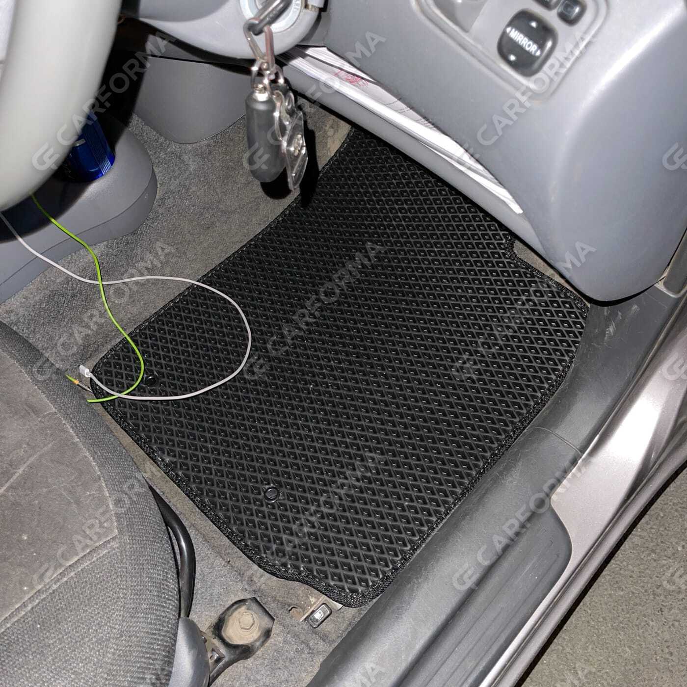 Ворсовые коврики на Toyota Vitz I 1998&nbsp;-&nbsp;2005 в Комсомольске-на-Амуре