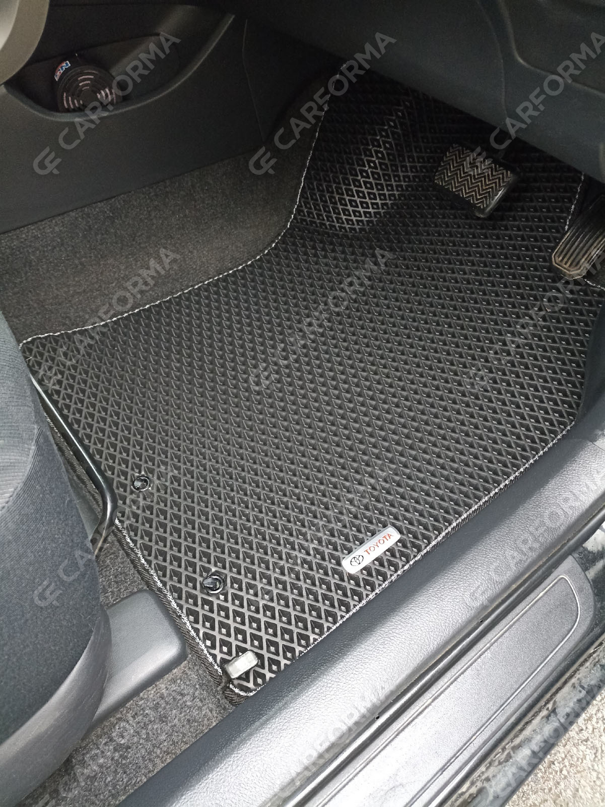 Ворсовые коврики на Toyota Corolla Fielder (E14) 2006&nbsp;-&nbsp;2012 в Комсомольске-на-Амуре