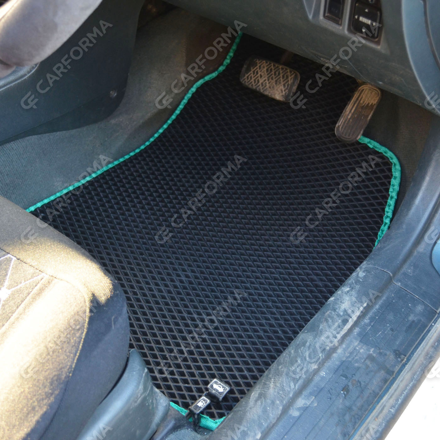 Коврики на Toyota Corolla II (L50) 1994&nbsp;-&nbsp;1999 в Комсомольске-на-Амуре