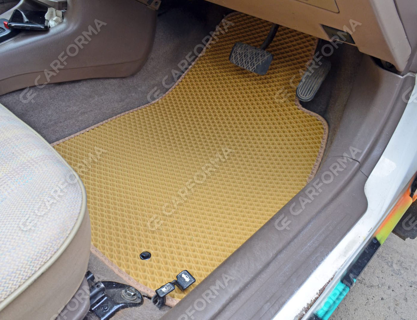 Коврики на Toyota Corolla II (L50) 1994&nbsp;-&nbsp;1999 в Комсомольске-на-Амуре