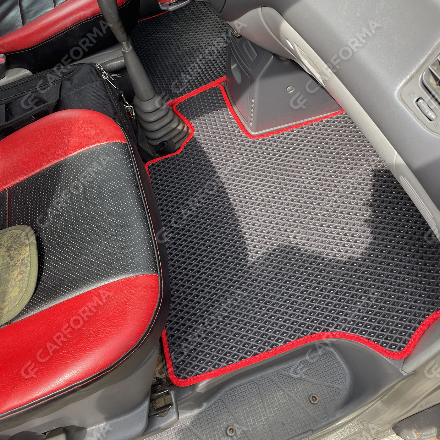 Ворсовые коврики на Mitsubishi Space Gear 1994&nbsp;-&nbsp;2007 в Комсомольске-на-Амуре