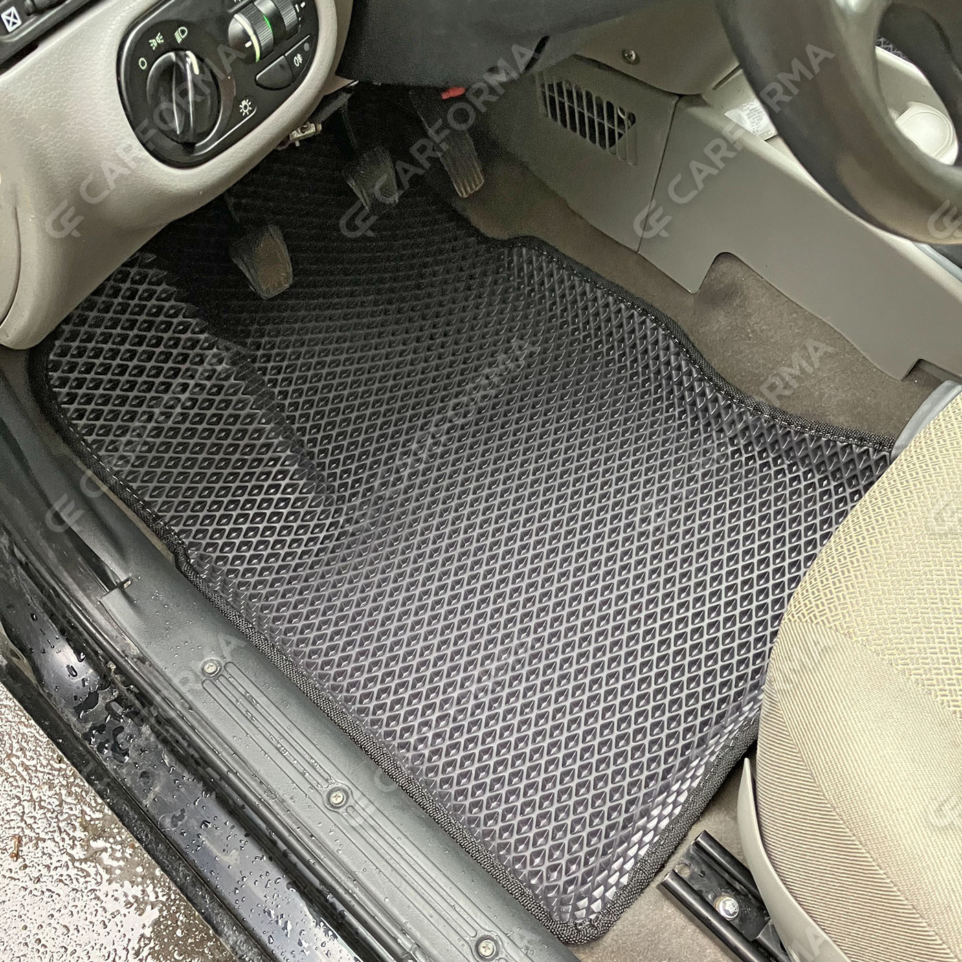 Коврики на Lada (ВАЗ) Kalina 2004&nbsp;-&nbsp;2018 в Комсомольске-на-Амуре