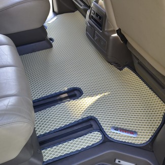 Коврики на Toyota Grand Hiace 1999 - 2002 в Комсомольске-на-Амуре