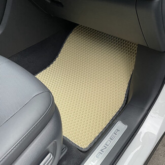 Ворсовые коврики на Toyota Crown Kluger 2021&nbsp;-&nbsp;2026 в Комсомольске-на-Амуре