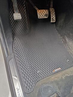 Коврики на Jeep Grand Cherokee (WK2) 2010&nbsp;-&nbsp;2022 в Комсомольске-на-Амуре