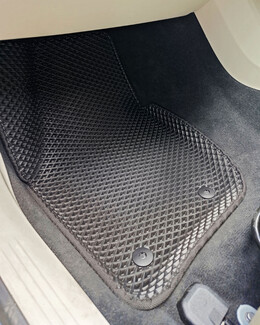 Коврики на Volvo V40 II 2012 - 2020 в Комсомольске-на-Амуре