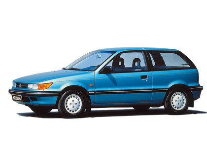 Ворсовые коврики на Mitsubishi Colt III 1988 - 1992 в Комсомольске-на-Амуре