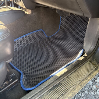 Ворсовые коврики на Jeep Grand Cherokee (ZJ) 1992&nbsp;-&nbsp;1999 в Комсомольске-на-Амуре