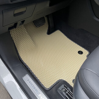 Ворсовые коврики на Toyota Crown Kluger 2021&nbsp;-&nbsp;2026 в Комсомольске-на-Амуре