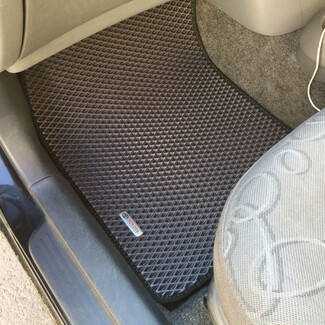 Ворсовые коврики на Toyota Vitz I 1998&nbsp;-&nbsp;2005 в Комсомольске-на-Амуре